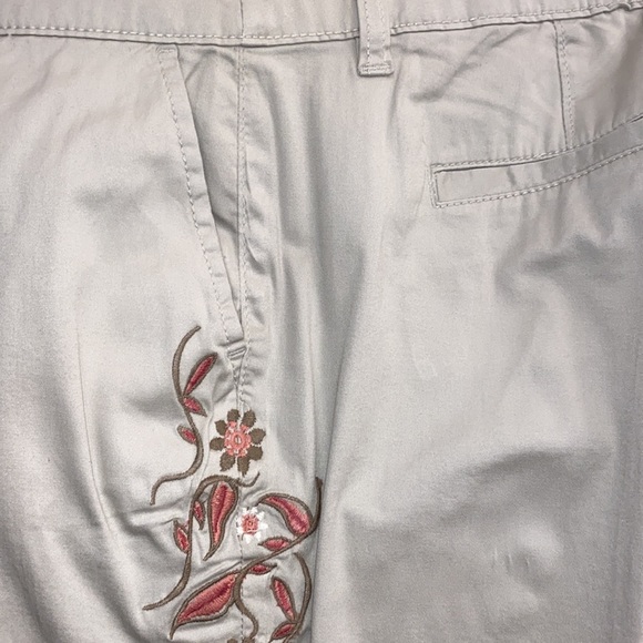 Tee & Pants - Picture 6 of 8